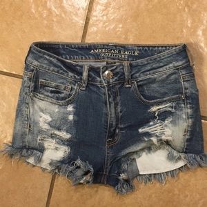 American Eagle hi-rise distressed shorts size 6